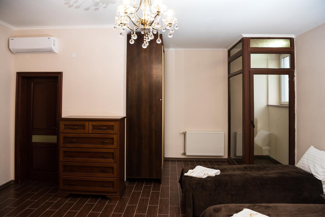 Hotel " Boutique " อุชโฮรอด ภายนอก รูปภาพ